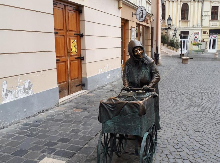 Patrik Apartman Székesfehérvár Esterno foto