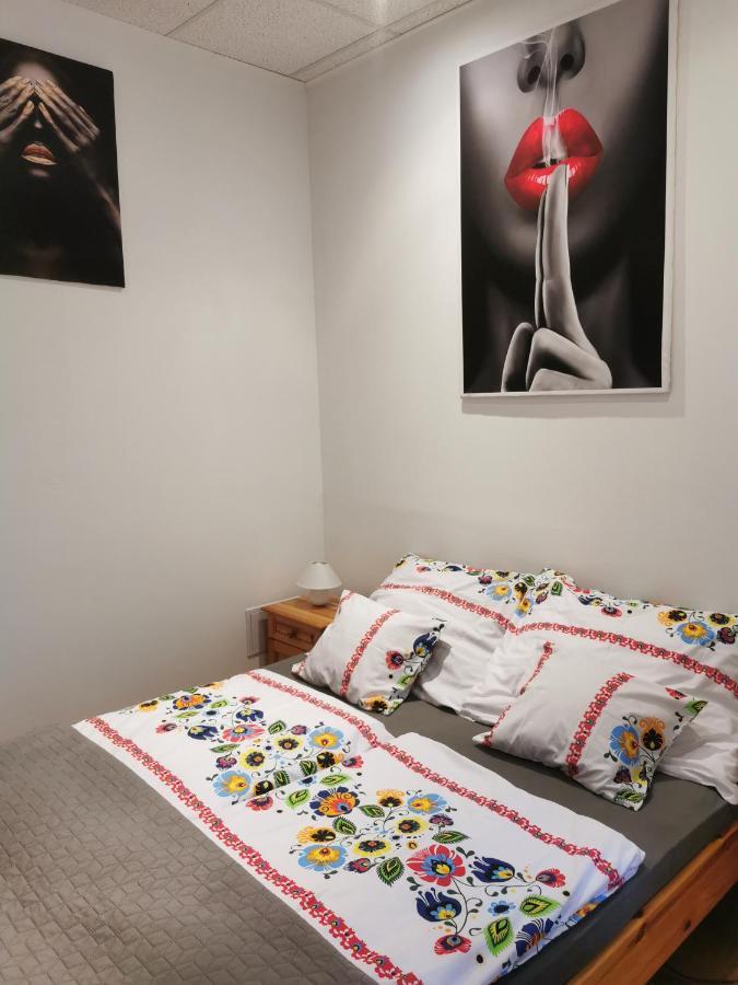 Patrik Apartman Székesfehérvár Esterno foto